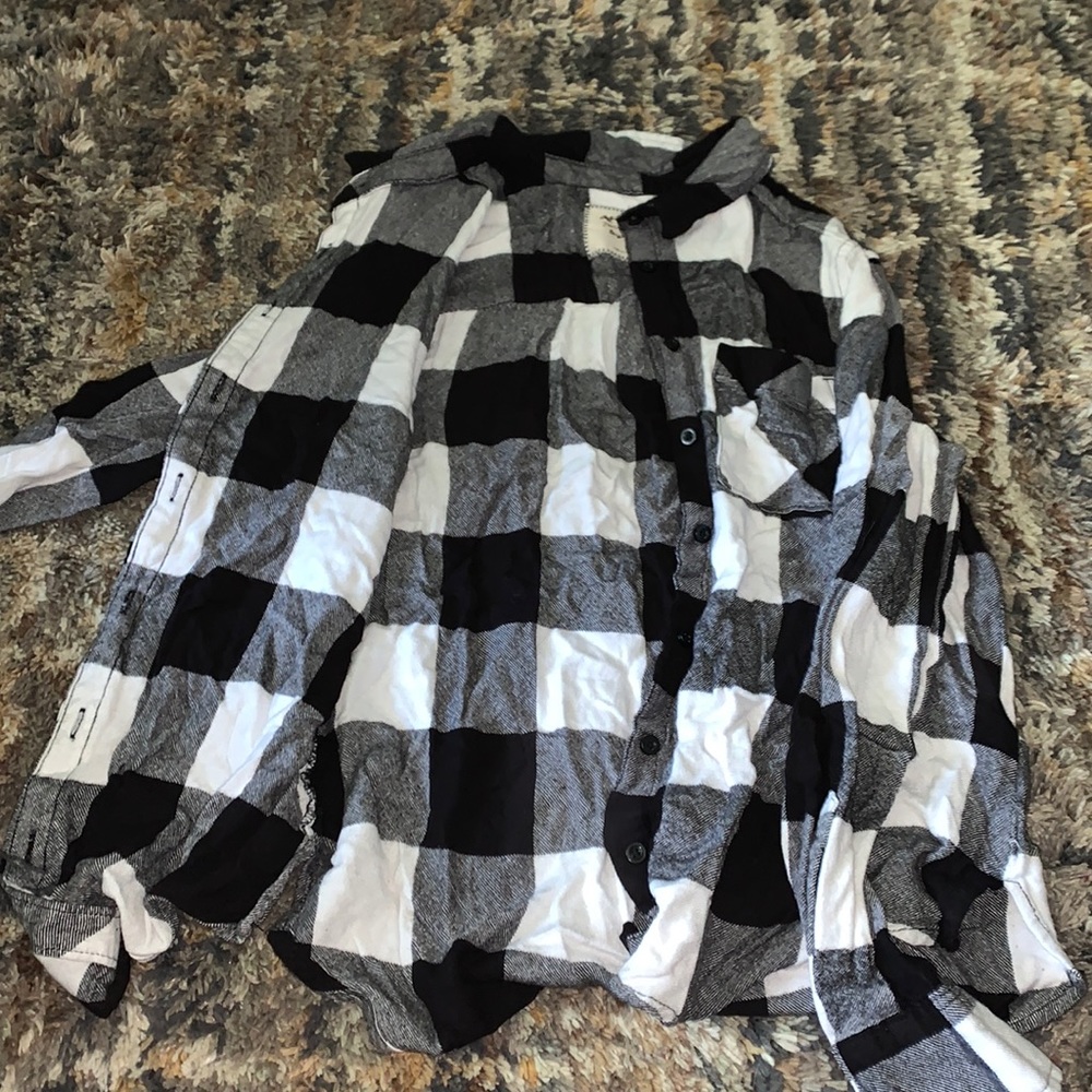 white and black checkered flannel